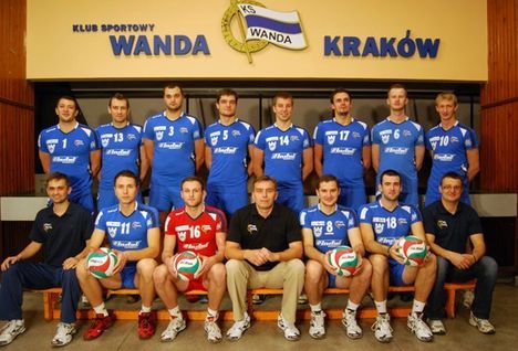 KS WANDA - skłąd 2011/2012. Fot. www.kswanda.pl