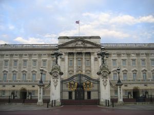 Buckingham Palace - gate. Fot. sxc.hu