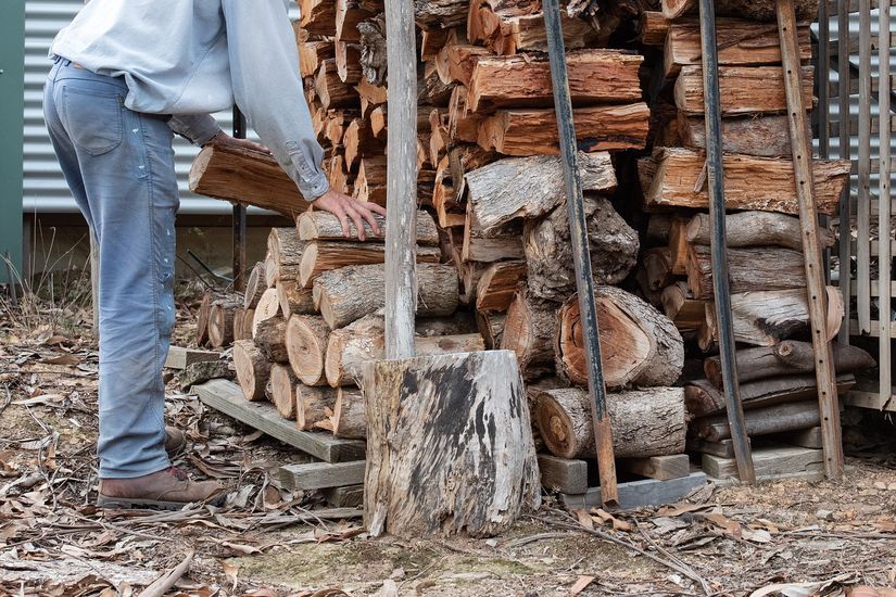 как складывать дрова для сушки