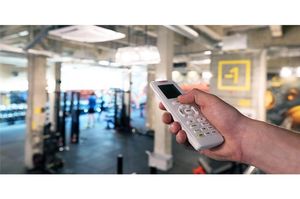 Precyzyjne zarządzanie komfortem z wielofunkcyjnymi systemami sterowania TOSOT