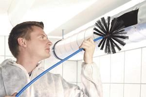 Czyszczenie kanałów wentylacyjnych w domu – jak przebiega?