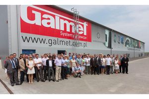 GALMET OTWORZYŁ NOWOCZESNĄ HALĘ DO PRODUKCJI SOLARÓW