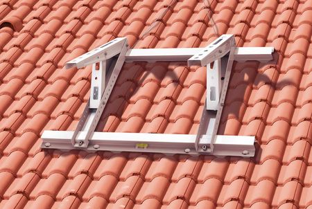 Wspornik dachowy klimatyzatora RODIGAS MT630, mocowanie skraplacza dachowe